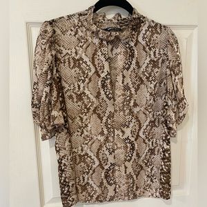 SHEIN short sleeve snake print blouse